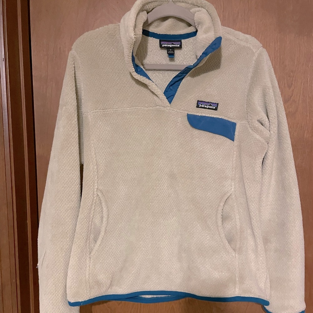Patagonia pullover, size Medium
